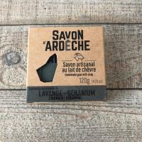 Savon au lait de chevre lavande geranium